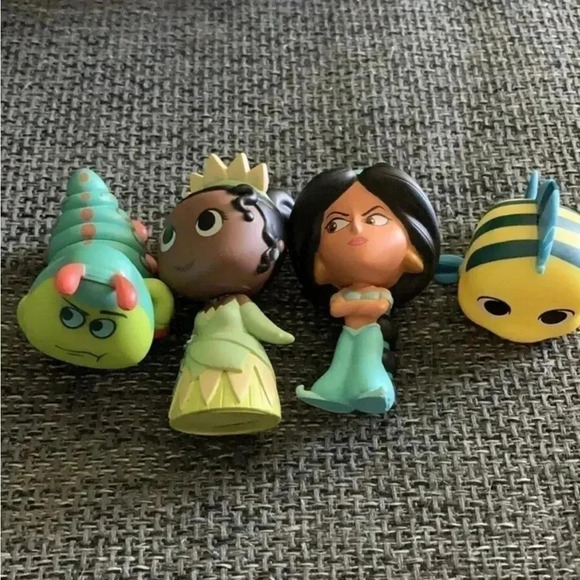 Lot of 7 Funko Minis - Picture 4 of 12